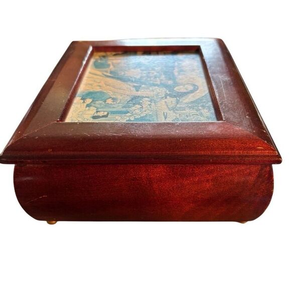 Gone With The Wind Scarlett O’Hara 1995 Jewelry Music Box *Works* - Picture 3 of 10